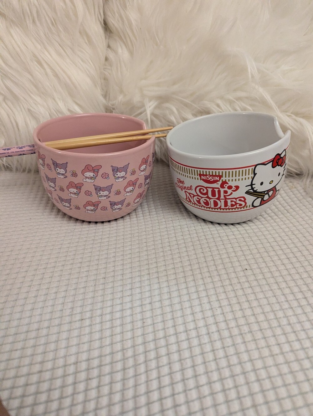 Two Hello Kitty, Kuromi Y Cinnamon, Rammen Bowls